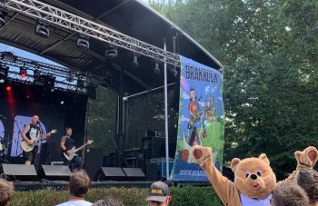 F.O.D. (16u25 – 17u05) Lakestage met Dansende Beer